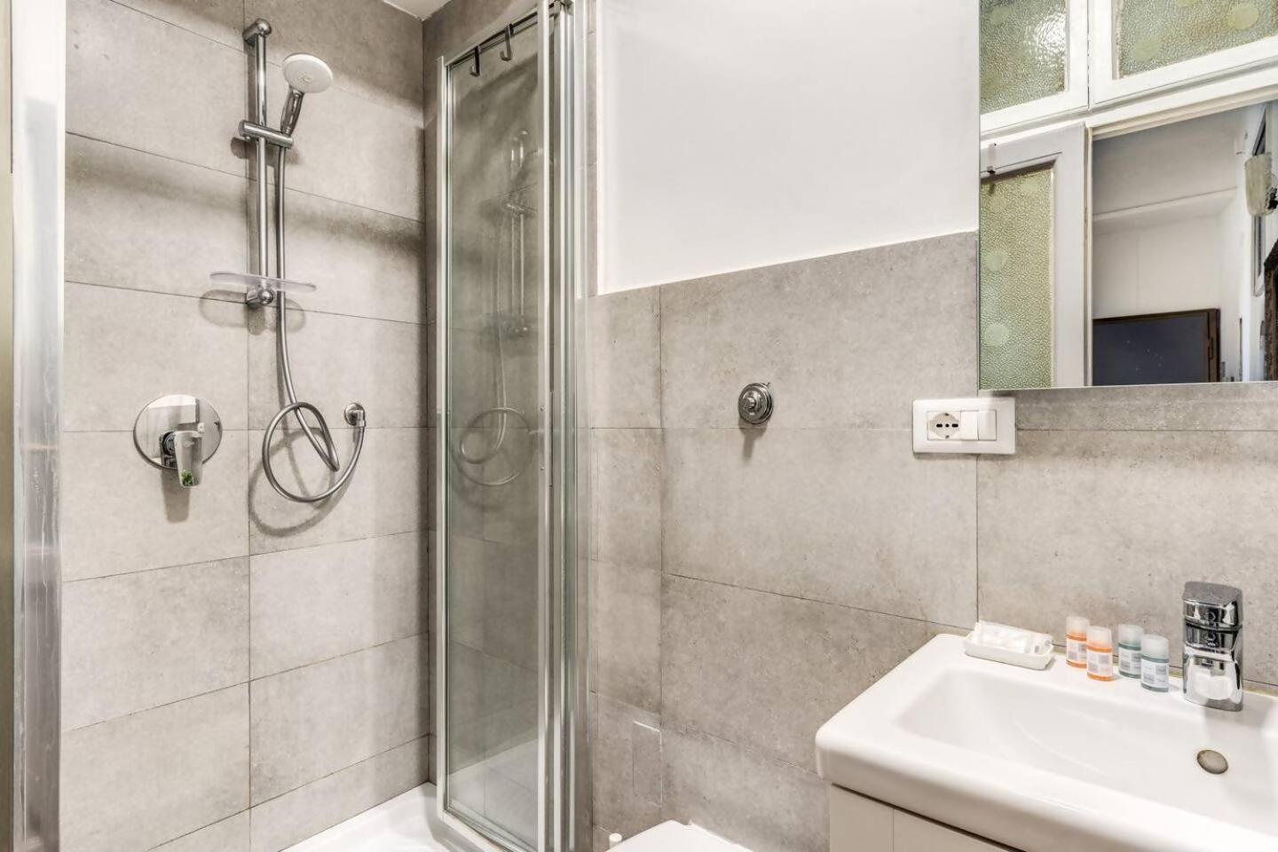 Lovely Renovated Flat By Vatican Rome Luaran gambar